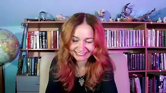 Foxilady357 on StripChat