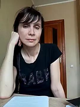 Francenia_lolis on StripChat