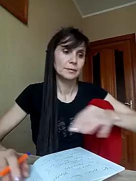 Francenia_lolis on StripChat