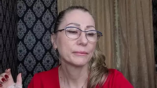 Habibi_Honeyy on StripChat