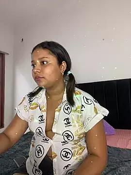 Hanna_19x on StripChat 