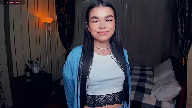 HollisHearl on StripChat 