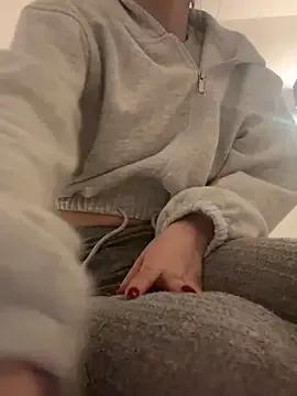 Holly-Glamour on StripChat 