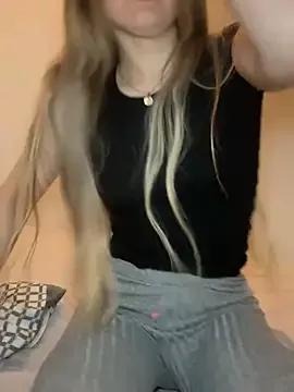 Holly-Glamour on StripChat 