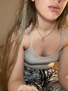 Holly-Glamour on StripChat 