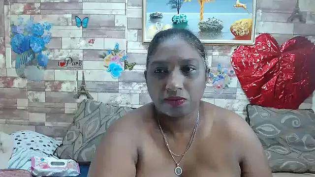 Indian_tracy on StripChat 