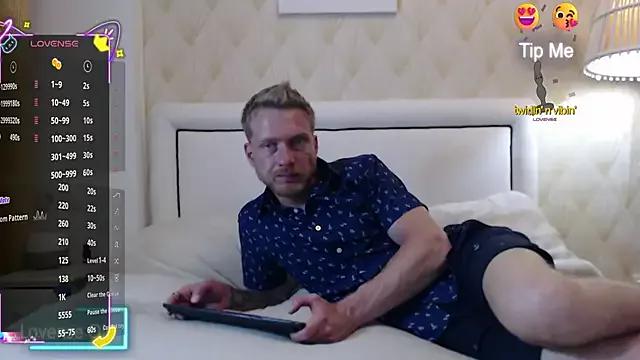 JessicaSteve on StripChat 