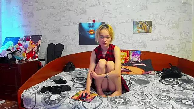 KagamiTayga on StripChat 