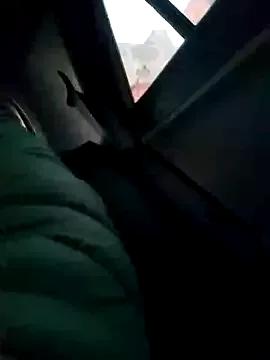 Karlagonzales_ on StripChat