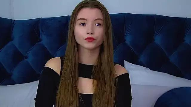 KeiraAsti on StripChat