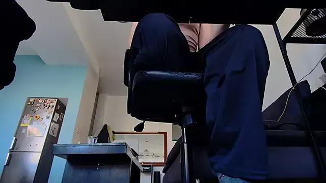 Lanathevirus on StripChat