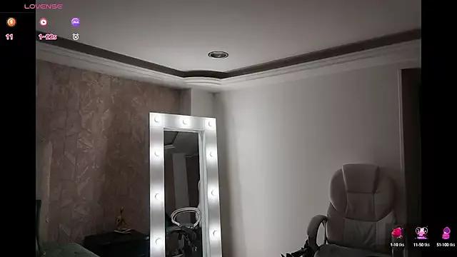 loly_marce on StripChat 