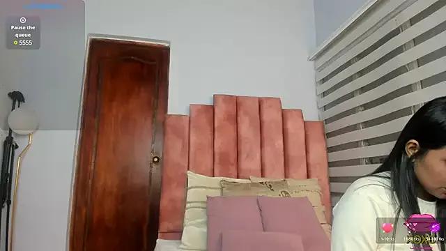 lou_rosse_ on StripChat