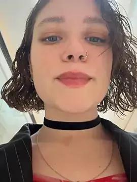 lucy-joy on StripChat