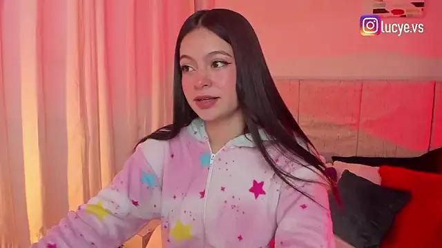 LucyEvans_ on StripChat