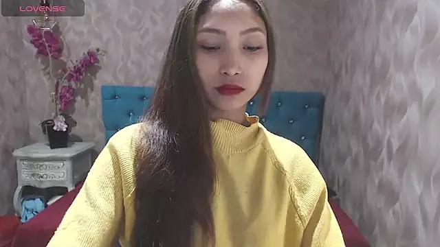 MadelineDoll on StripChat