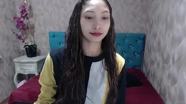 MadelineDoll on StripChat