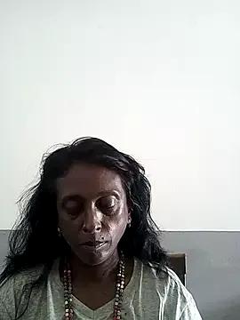 mamakarma1403 on StripChat