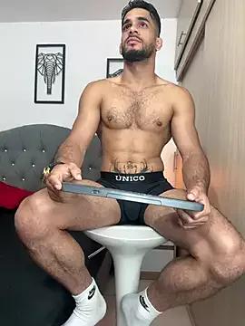 Maximiliano_ford on StripChat