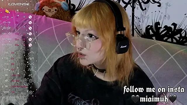 mia__yui on StripChat