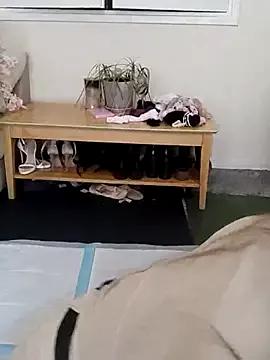 Milky_flexy_cat on StripChat