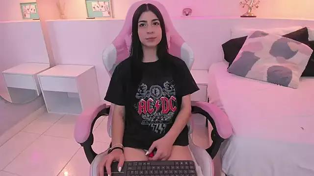 miss10_antonella on StripChat