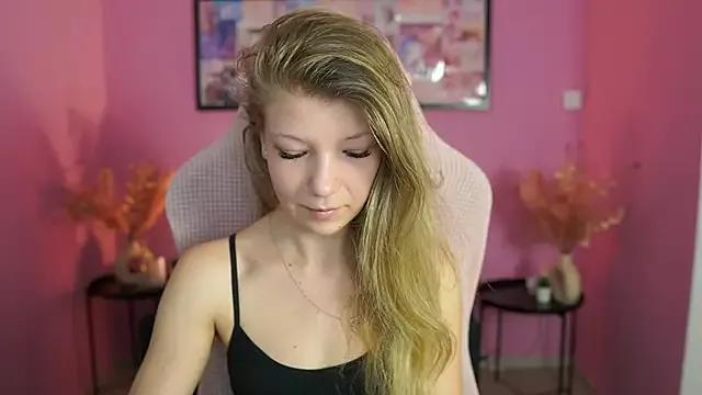 missicute on StripChat 