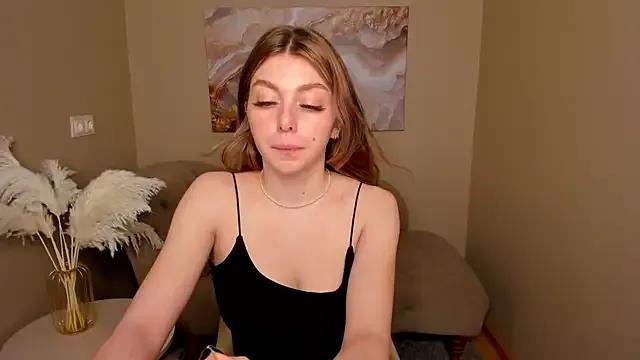 MollyMeltorr on StripChat 