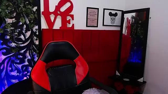 moon_sunflower on StripChat 