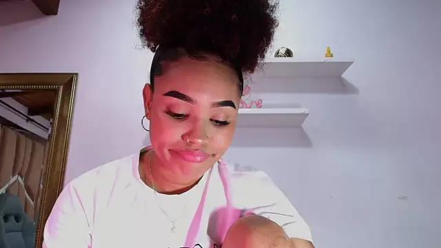 naia_blessed on StripChat