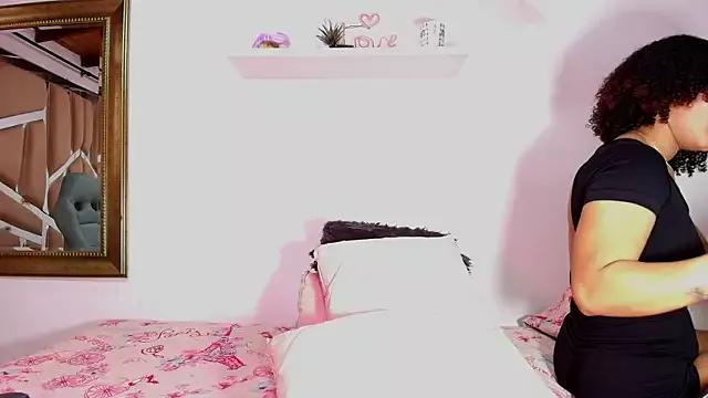 naia_blessed on StripChat