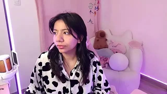 Nami_usagi on StripChat