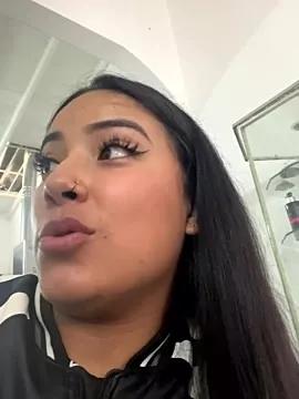 Nattasha_Brown on StripChat