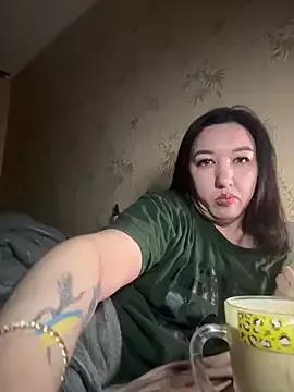 Naughtbaby_2025 on StripChat