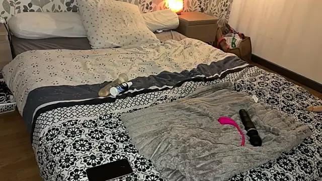 Nina_blain on StripChat