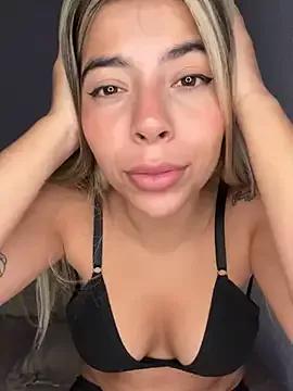 ninfsexy on StripChat