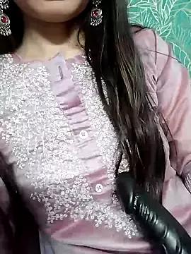 Noor_Darliing on StripChat