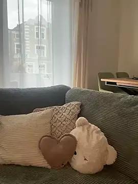 ObviouslyPeachy on StripChat