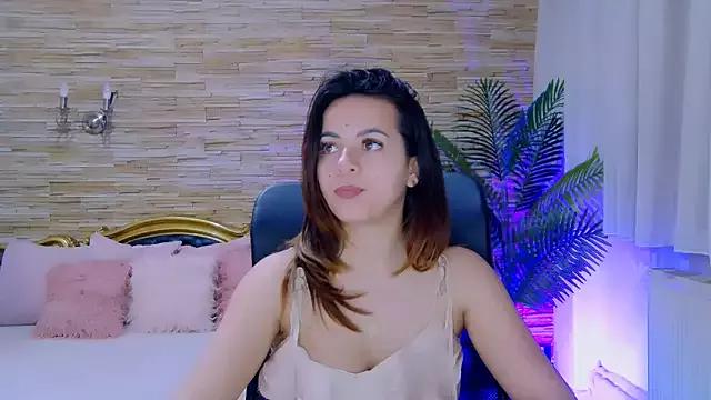 PlayfulElla on StripChat