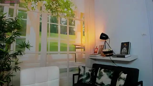 pretty_little_thing on StripChat