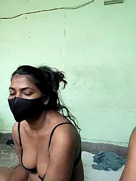 renu_143 on StripChat