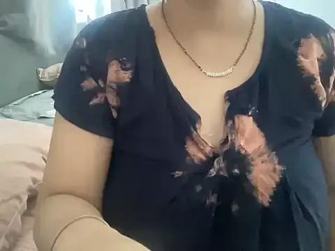 sassypooja on StripChat