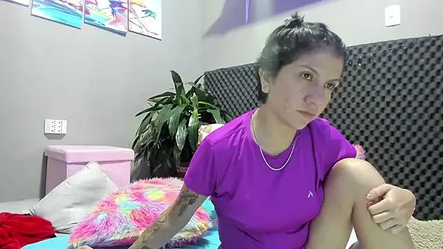 Shadia_Squirt on StripChat