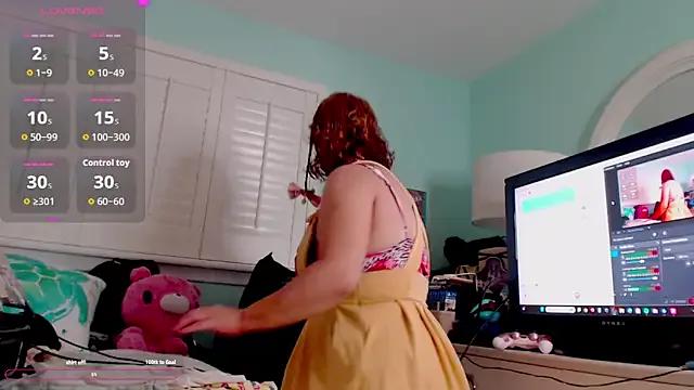 starsaturn on StripChat