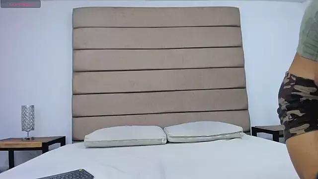 susan_elliot on StripChat