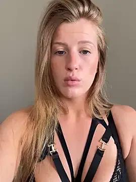 Sweety_Foxy69 on StripChat 