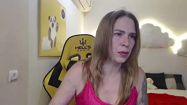 TessaDaybreak on StripChat 
