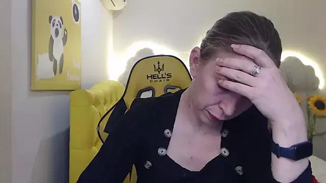 TessaDaybreak on StripChat 