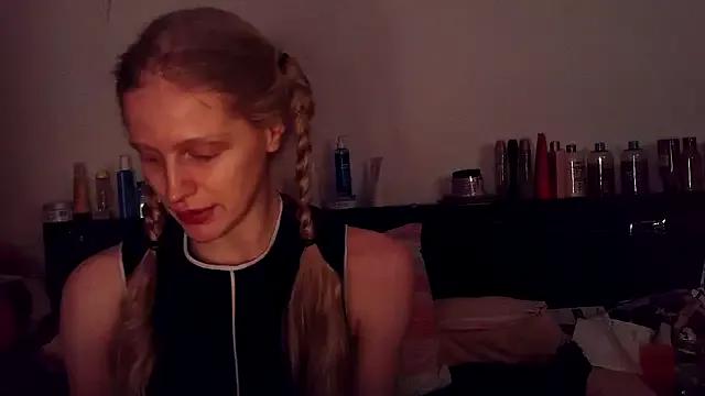 VeronicaJoyful on StripChat