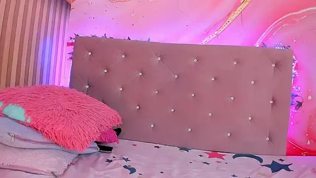 violet_taylor_ on StripChat